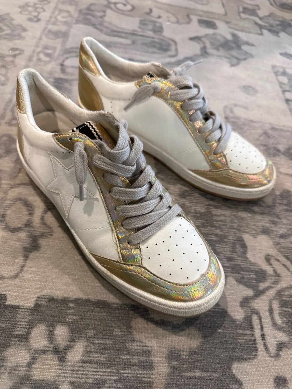 ShuShop Sneakers